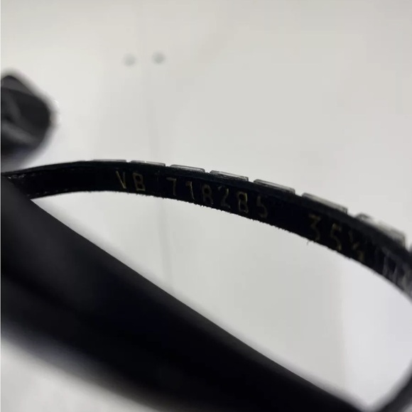 Saint Laurent Gloria Crystal Strap Sandal in Black Size 35.5 - Picture 6 of 12